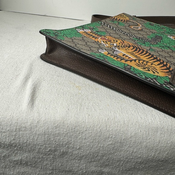 Gucci Bengal Messenger Bag - Picture 5 of 11